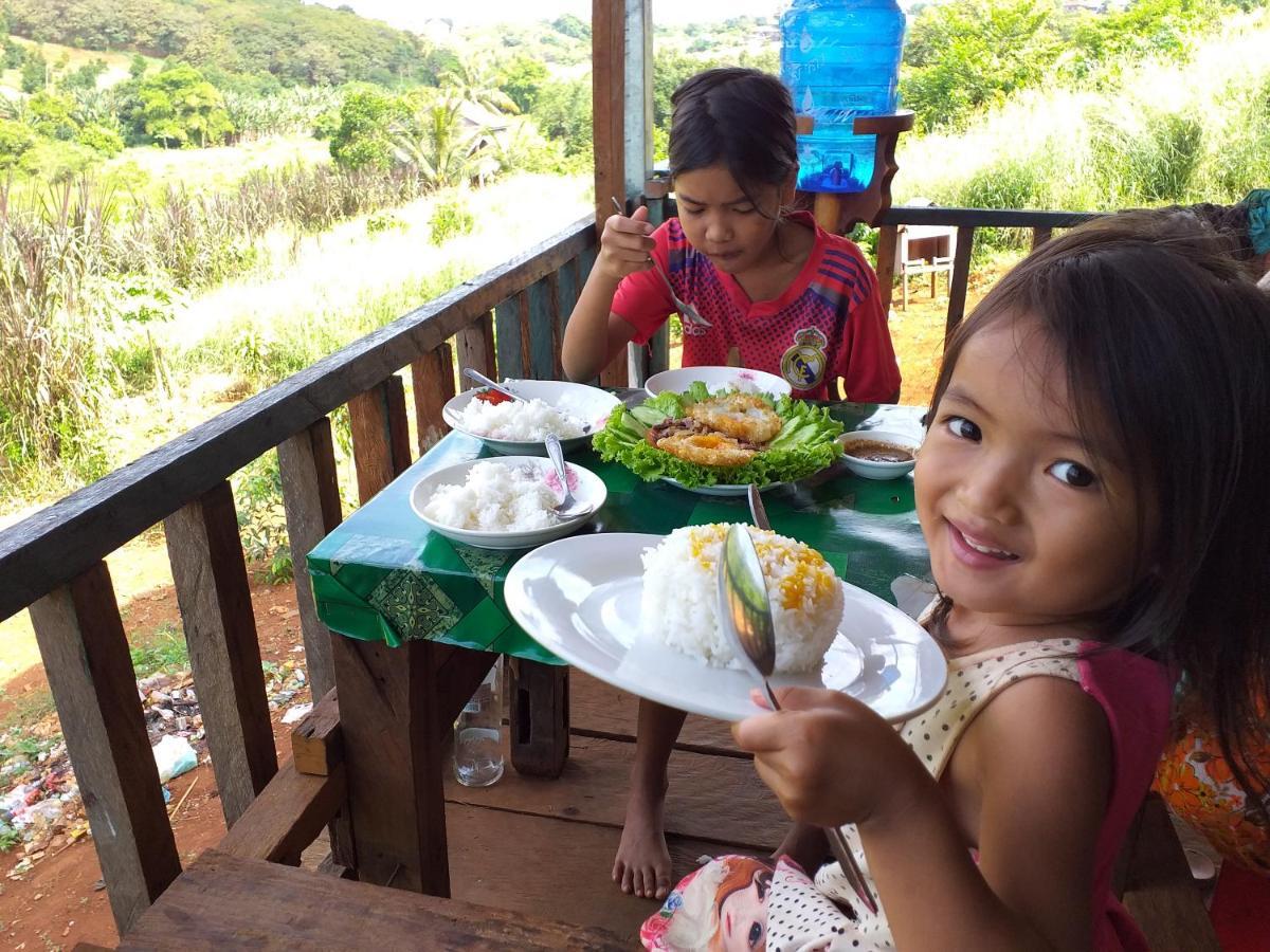 Srey Leap Homestay Banlung Εξωτερικό φωτογραφία